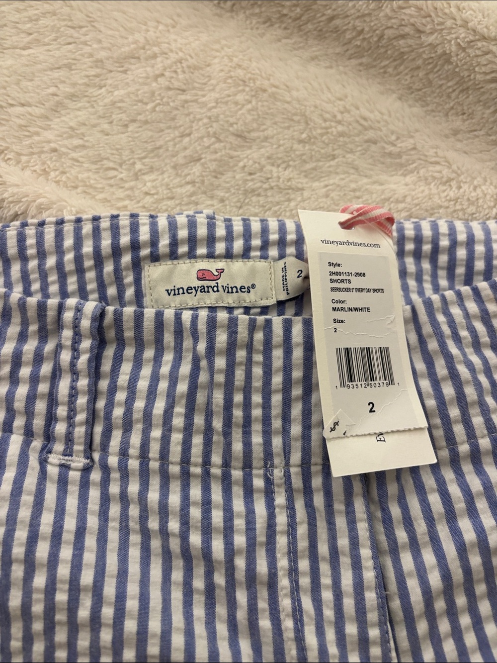 Blue and White Vineyard Vines Seersucker Shorts - Picture 2 of 4